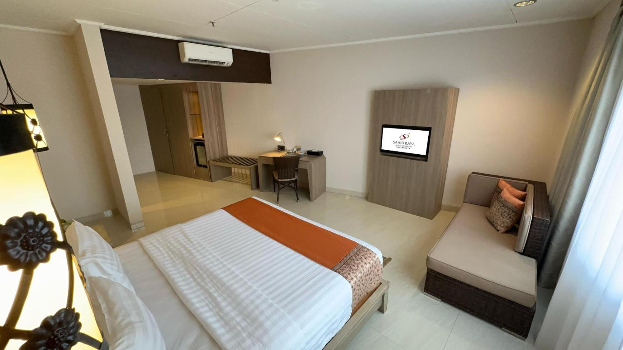 Sahid Raya Hotel & Convention Yogyakarta Maguwo Exterior photo