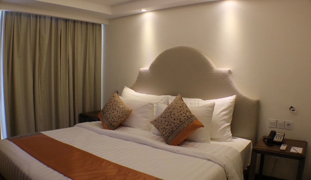 Sahid Raya Hotel & Convention Yogyakarta Maguwo Exterior photo